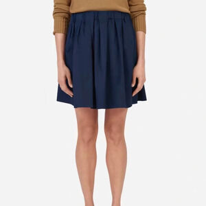Everlane The Cotton Poplin Pleated Navy Mini Skirt Women’s 2 Preppy Minimalist